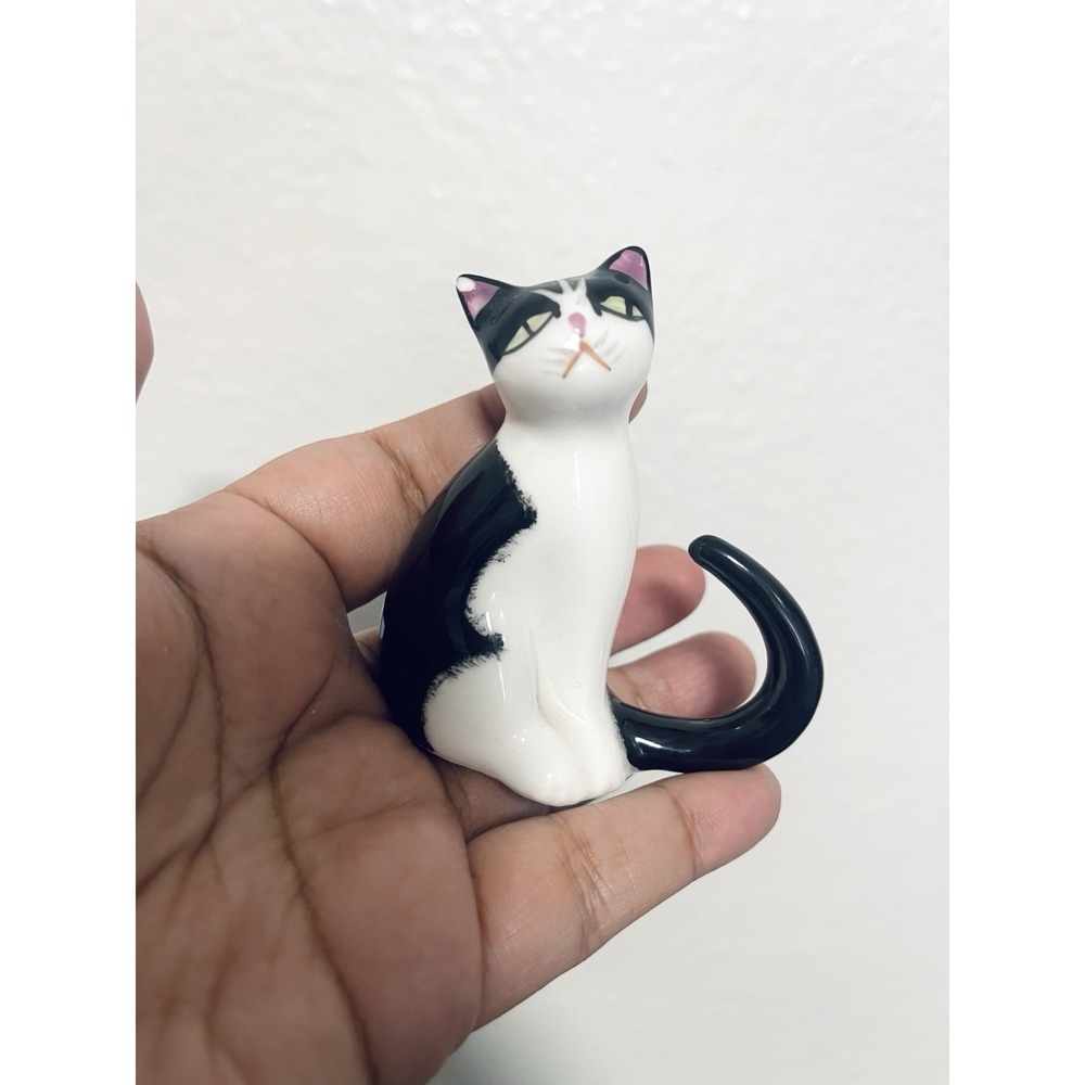 Fine Bone China Tuxedo Cat‎ Figurine Black White Napkin Ring Made in Philippines
